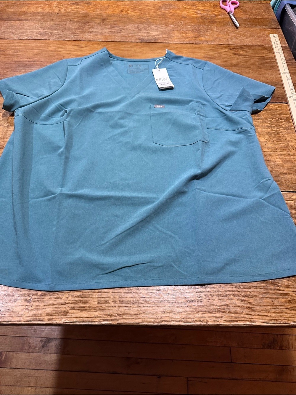 FIGS womens NWT V-Neck Top in Teal Blue Sz 4XL